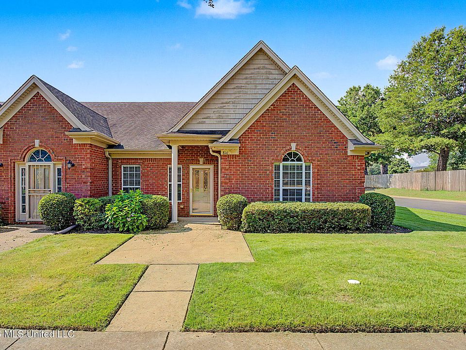 1st image of 816 Cardinal Ln