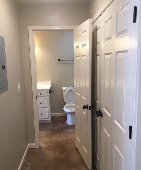 100 Jones Dr — Photo 4