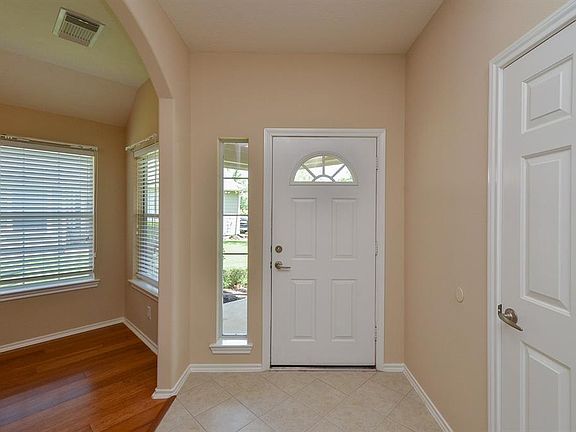 4th image of 5314 Garnetfield Ln