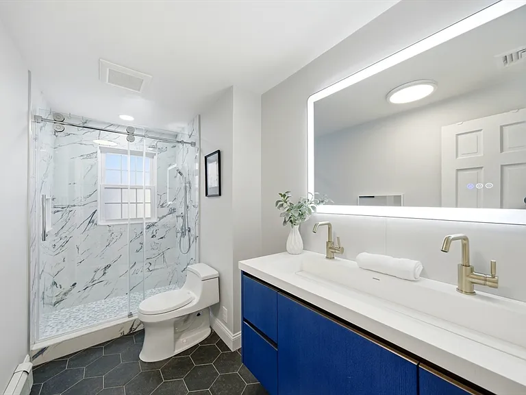 8 Phinney Rd — Photo 18