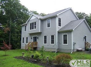 47 Woodland Falls Rd, Saugerties, NY 12477