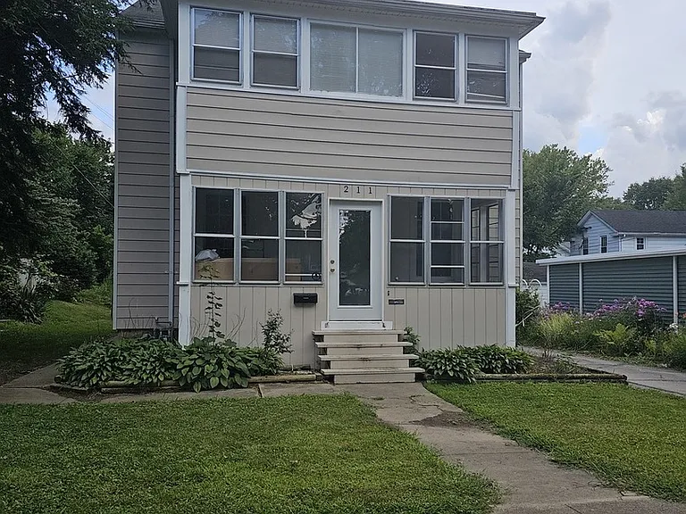 211 Edwards Ave #2 — Photo 1