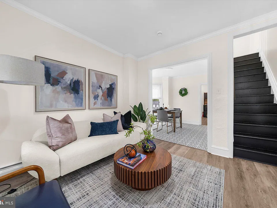 825 Maple Ave #823
