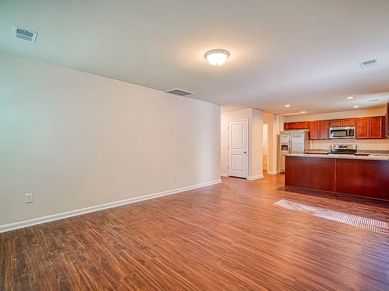 572 Millsgate Cir — Photo 14