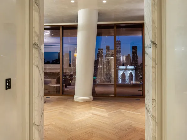 30 Front Street image 10 of 44