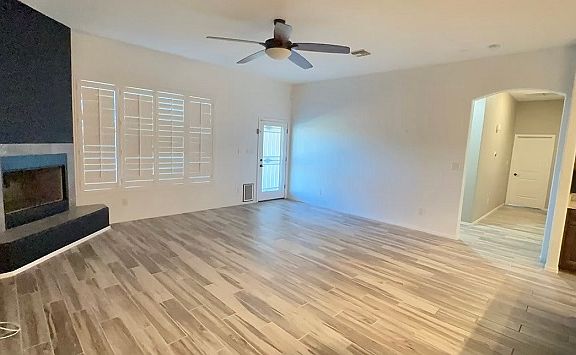 3rd image of 12839 S Drucilla Ln