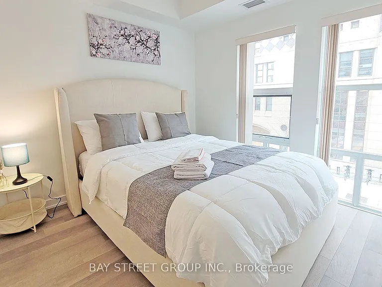 181 Huron St #204 — Photo 10