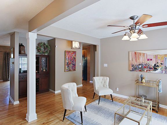 3rd image of 3514 Chapel Hill Ct
