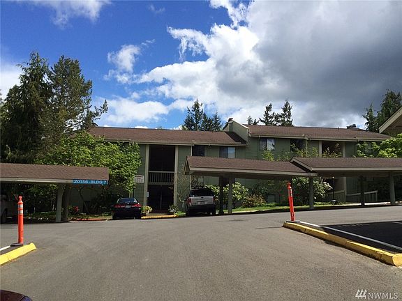 2nd image of 20156 NE Vikings Crest St #7-202