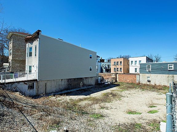 3rd image of 615 Mead Street