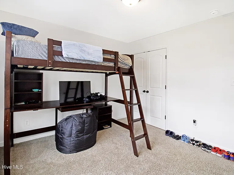 508 Maggies Ct — Photo 12