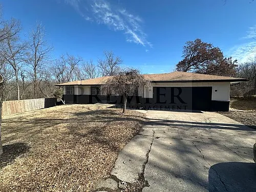 5613 Palmer Ave Photo 1