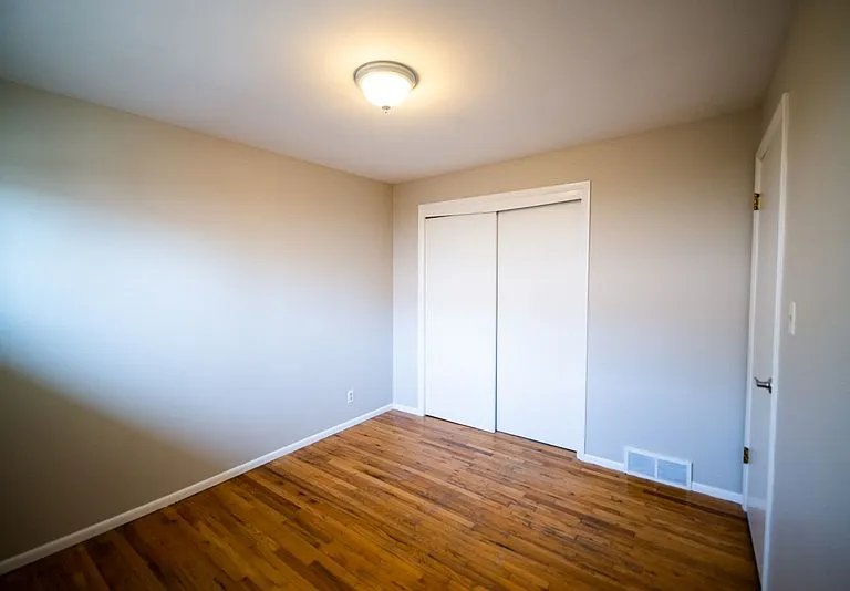 1179 E Blaine Ave #1 — Photo 8
