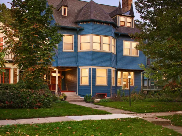 60 College Ave NE, Grand Rapids, MI 49503