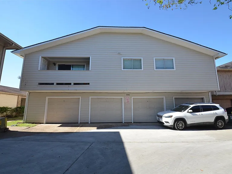5993 Allday Dr #B — Photo 4
