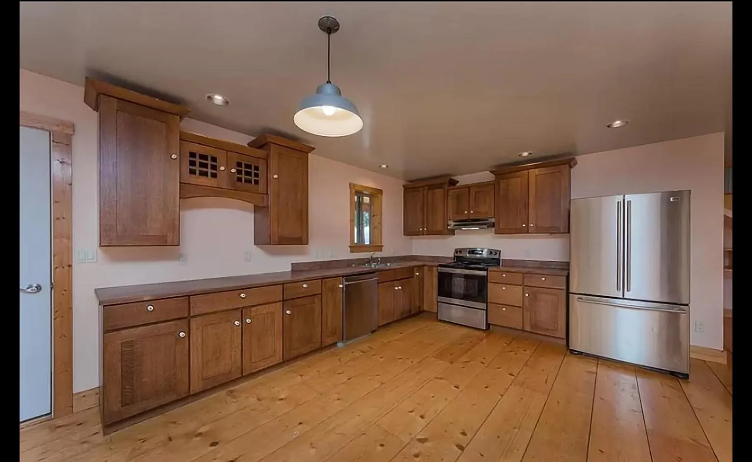 1 bed, 1400 sqft, $2,000 — Photo 4
