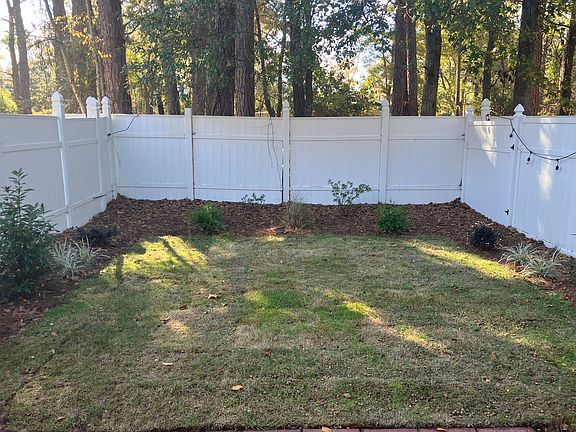 2nd image of 23 Sugar Maple Ln