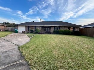 837 Dolphin Ct, Kenner, LA 70065