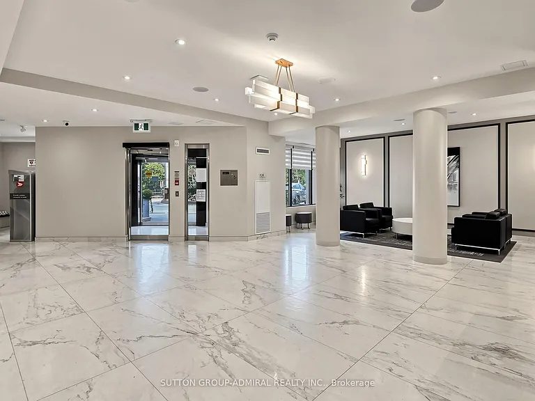7460 Bathurst St #507 — Photo 28