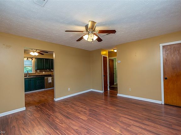 4th image of 14200 Liberty Ave