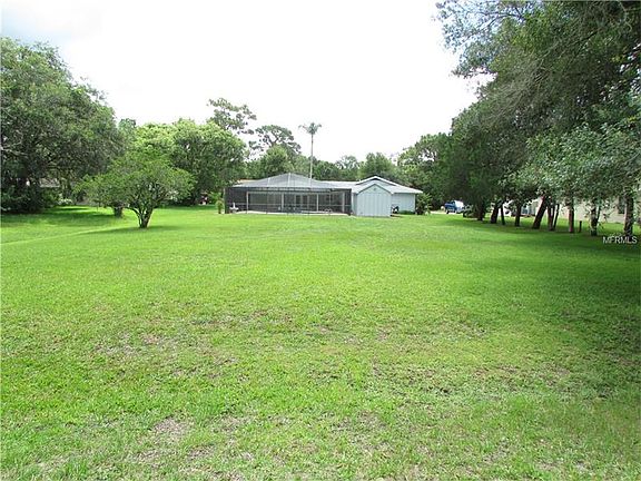 3rd image of 17024 Shady Pines Dr
