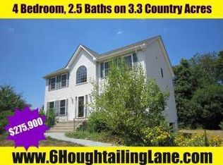 6 Houghtailing Ln, Shawangunk, NY 12589