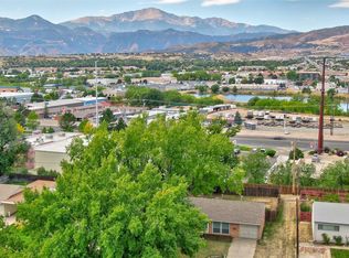 215 Elmwood Dr, Colorado Springs, CO 80907