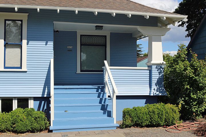 2nd image of 2614 NE 62nd Ave