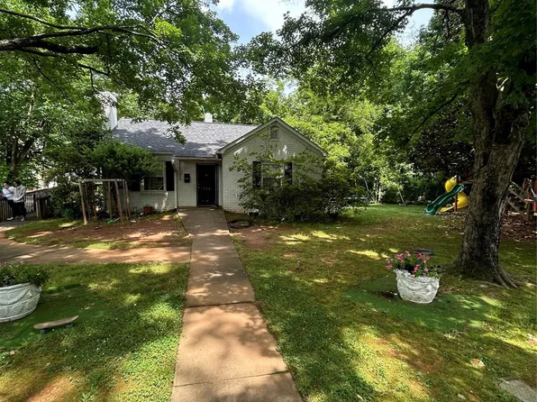 546 W Cama St, Charlotte, NC 28217