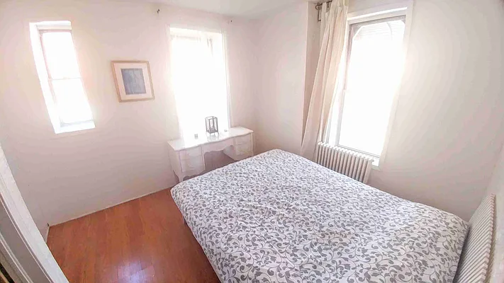 Rented by Downtown Mgt & Realty LLC | media 20