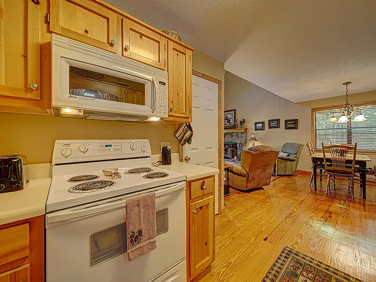 738 Laurel Hill Rd — Photo 12