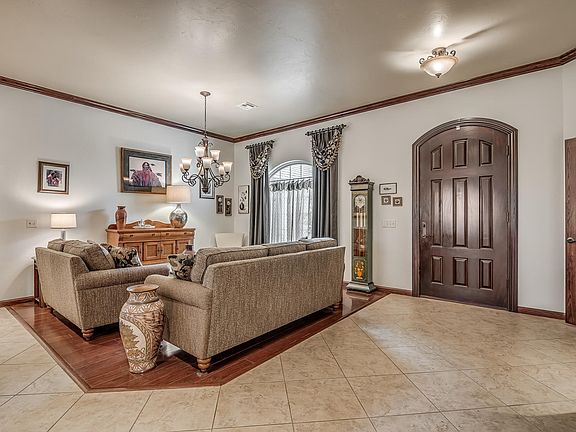 5th image of 1302 Saint Andrews Ct