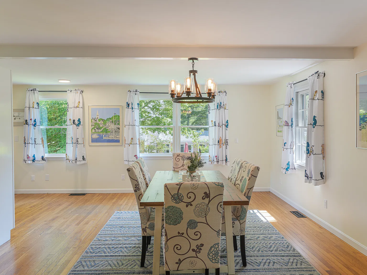2 bed, 1359 sqft, $4,000 — Photo 4