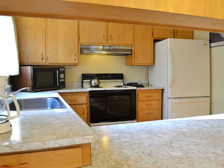 544 Koru St — Photo 7