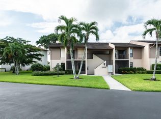 1000 Palm View Dr APT 100, Naples, FL 34110