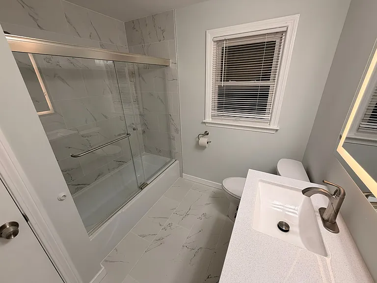 Fully renovated bathroom