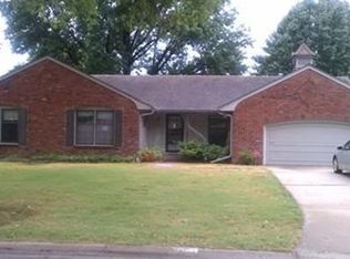 7301 W 100th Pl, Overland Park, KS 66212