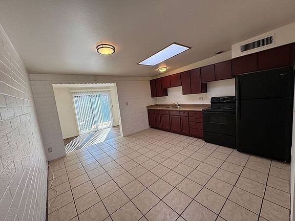 4th image of 7467 E Desert Spring Dr