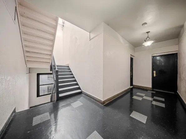 1372 Shakespeare Avenue image 10 of 12