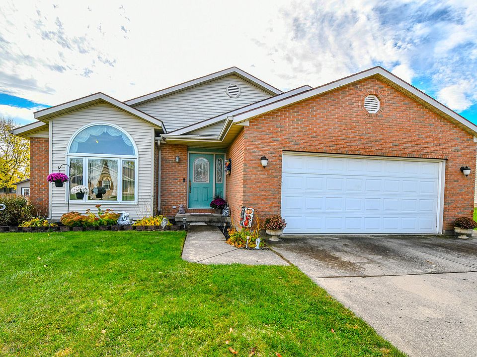 1st image of 353 Ironwood Dr