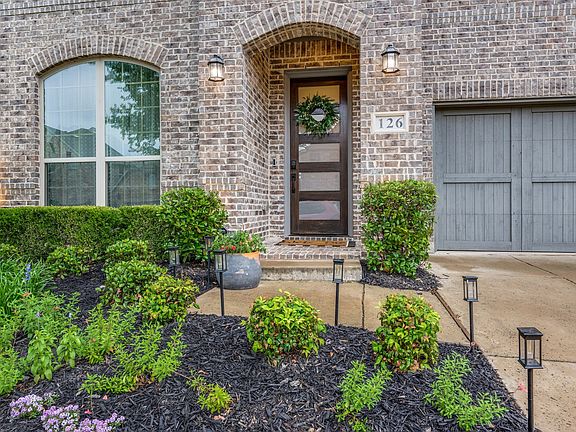 2nd image of 126 Darbonne Ln
