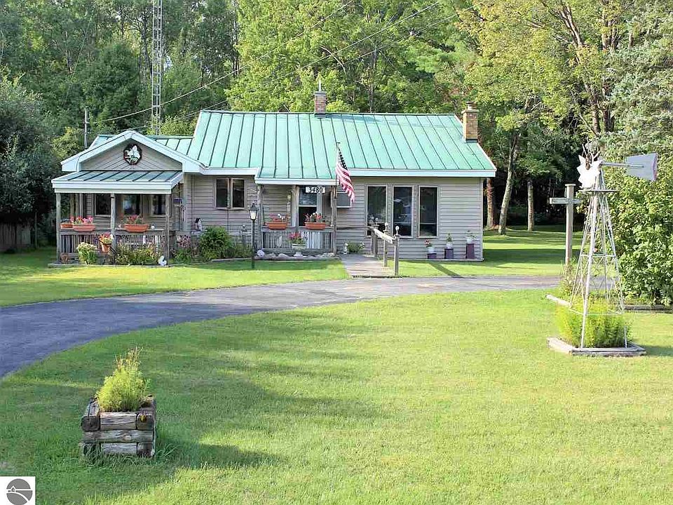 1st image of 3480 W Lake Mitchell Dr