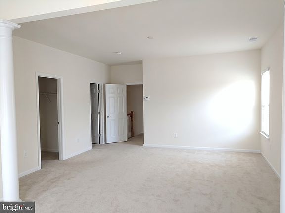 4th image of 4255 Talmadge Cir