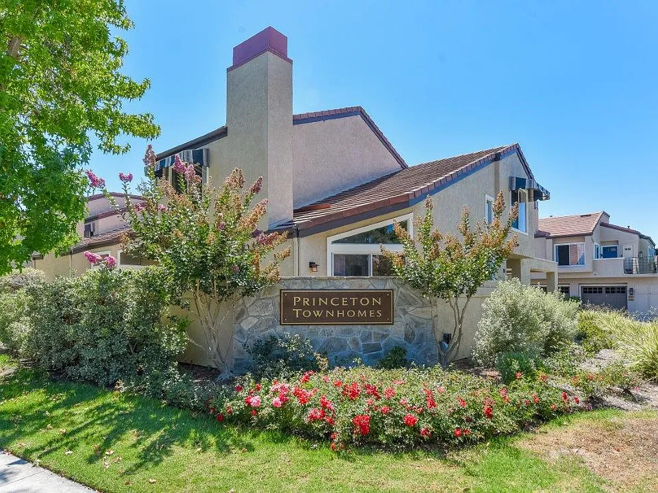 391 Stanford Ct