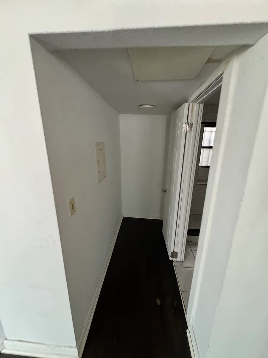 Building Photo - 1808 Parkview Ave #GF