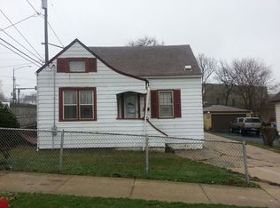 957 Fulton St, Aurora, IL 60505