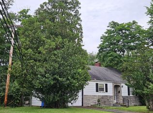 2212 Swallow Hill Rd, Pittsburgh, PA 15220