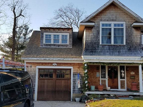 2nd image of 8 Hilltop Dr