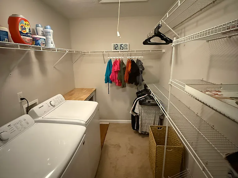 122 Karlie Ct — Photo 3