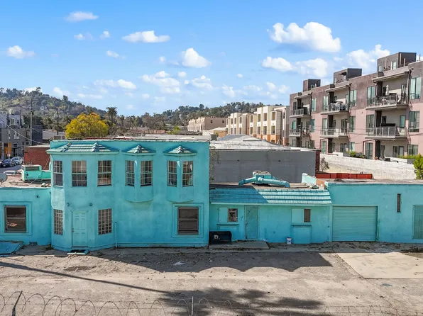 3051 N Coolidge Ave, Los Angeles, CA 90039